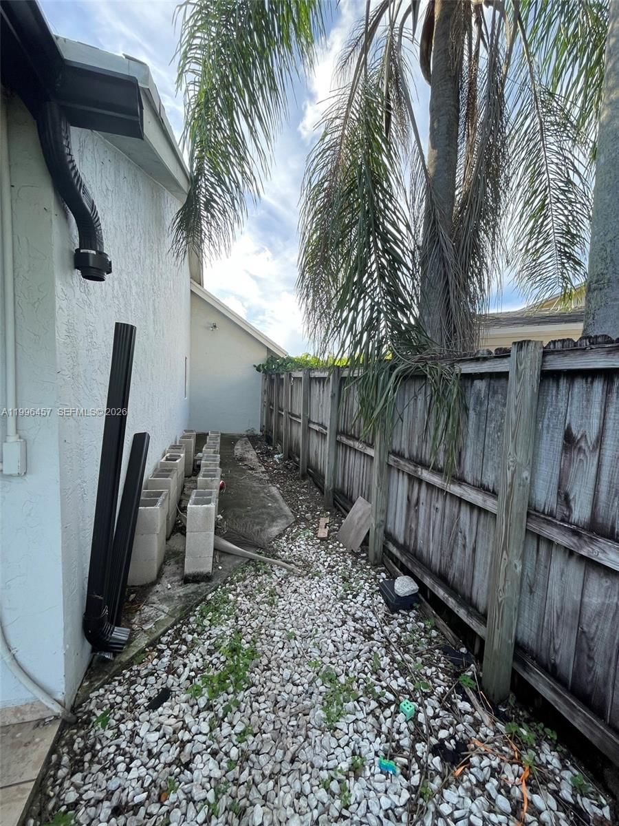 Real estate property located at 13319 112th Ct, Miami-dade, Edgewater Park, Miami, FL