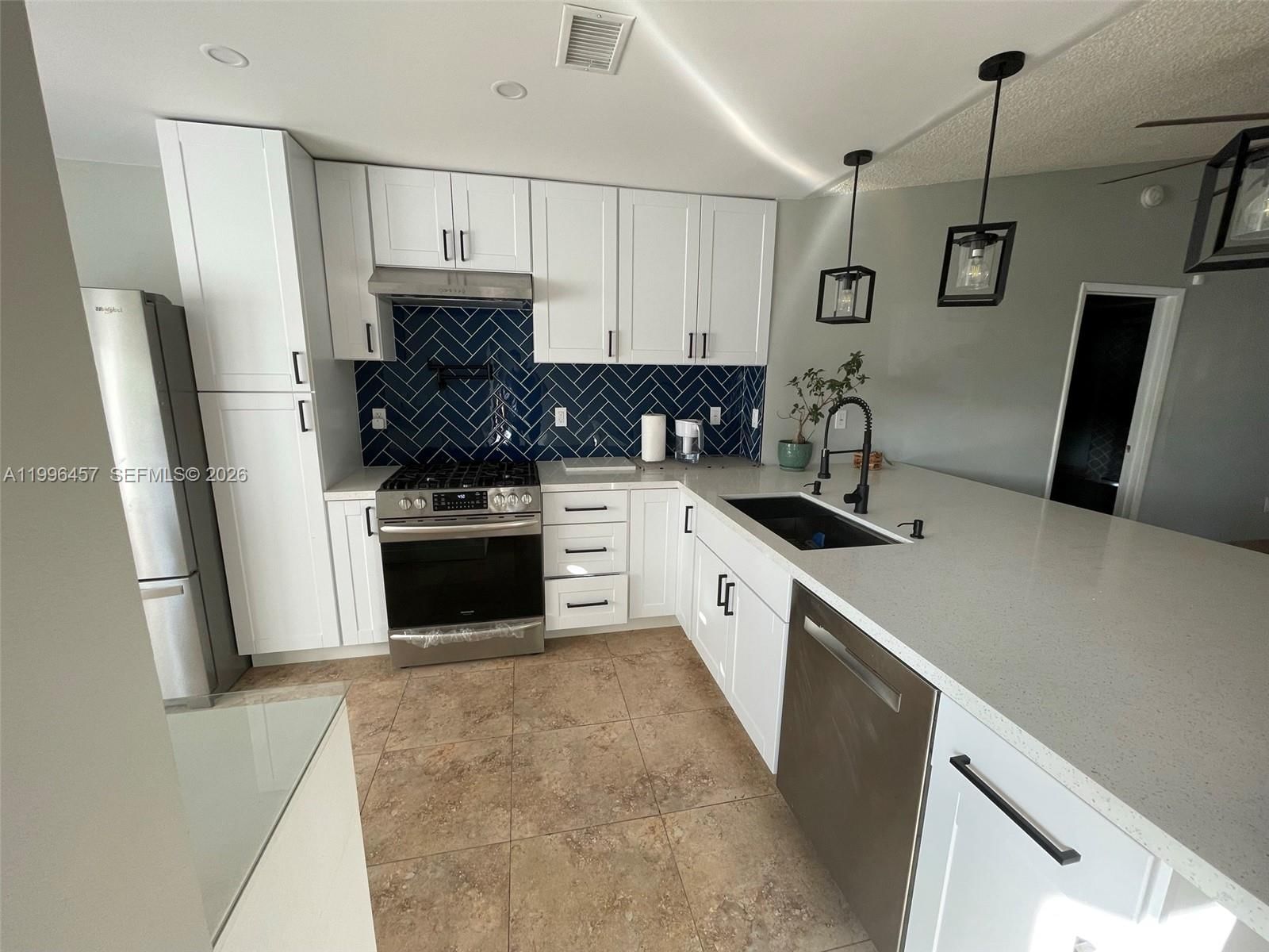 Real estate property located at 13319 112th Ct, Miami-dade, Edgewater Park, Miami, FL