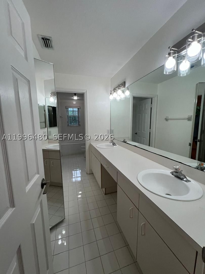 Real estate property located at 2817 99th Ter, Broward, Waterford Crossings, Sunrise, FL