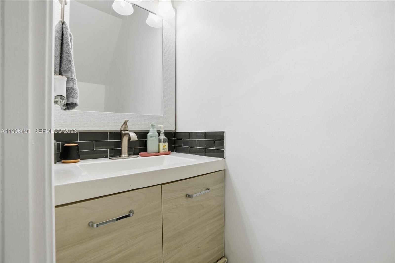 Real estate property located at 11719 11th St, Broward, Pembroke Lakes Section Ei, Pembroke Pines, FL