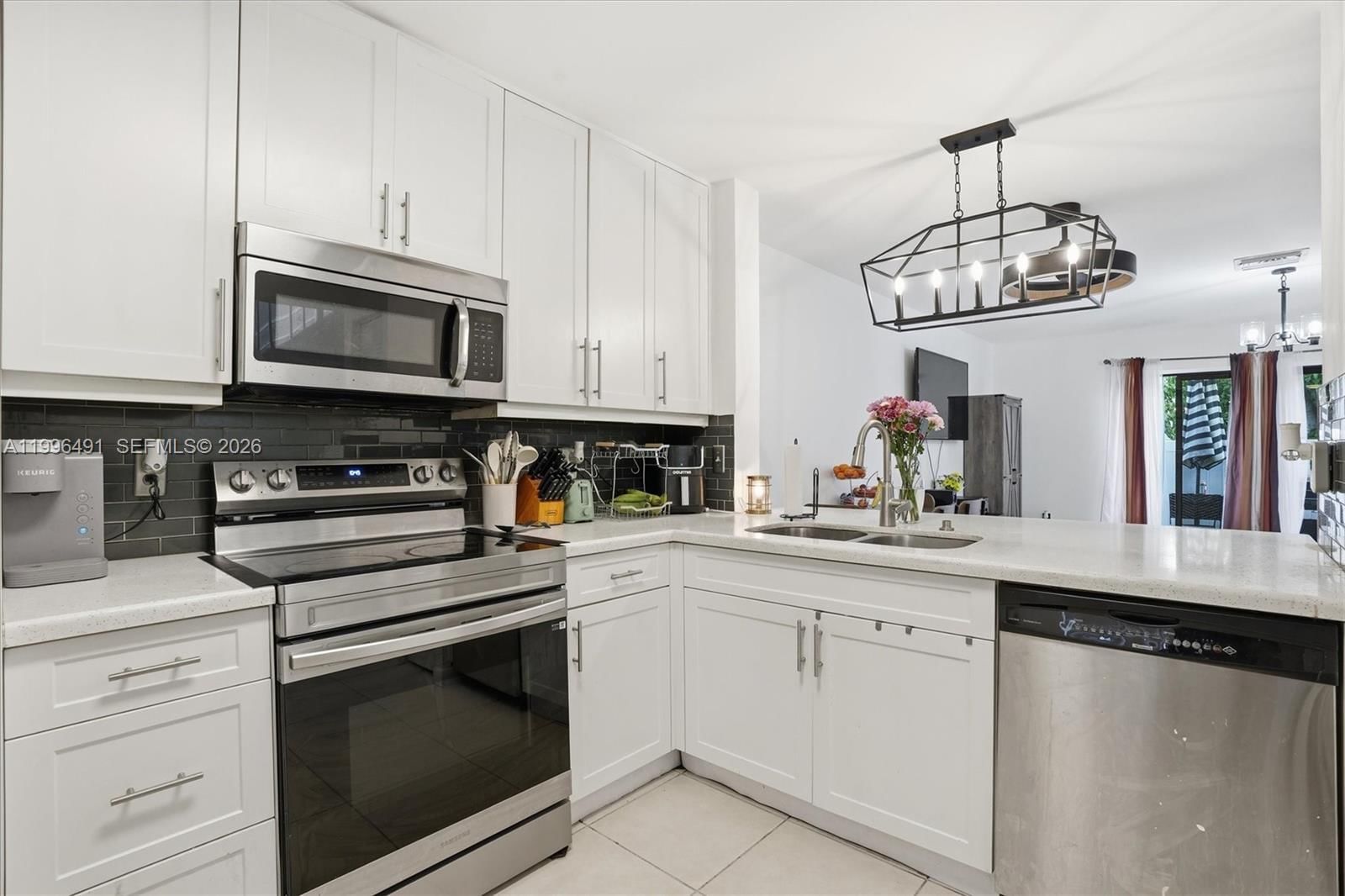 Real estate property located at 11719 11th St, Broward, Pembroke Lakes Section Ei, Pembroke Pines, FL