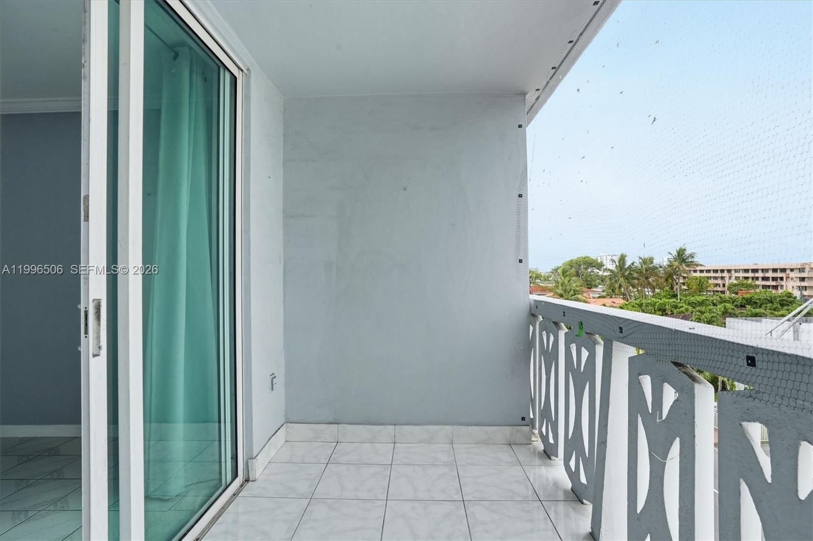 Real estate property located at 8233 Harding Ave #504, Miami-dade, Harding Hall Condominium, Miami Beach, FL