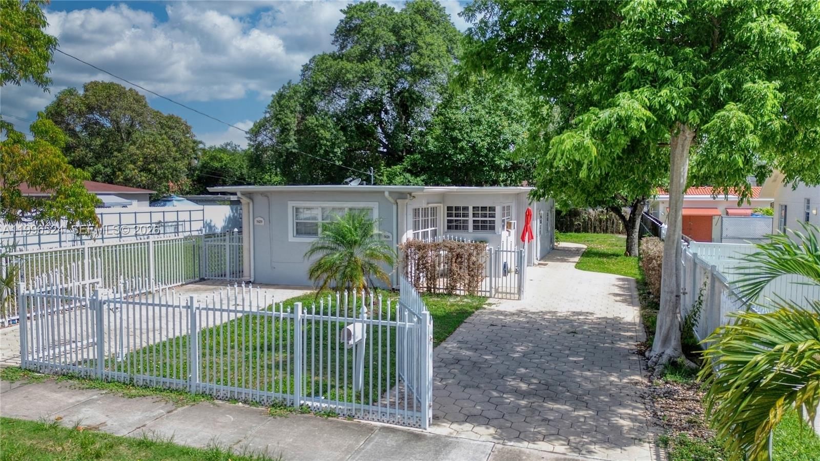 Real estate property located at 3121-3123 25th Ter, Miami-dade, The Pines, Miami, FL