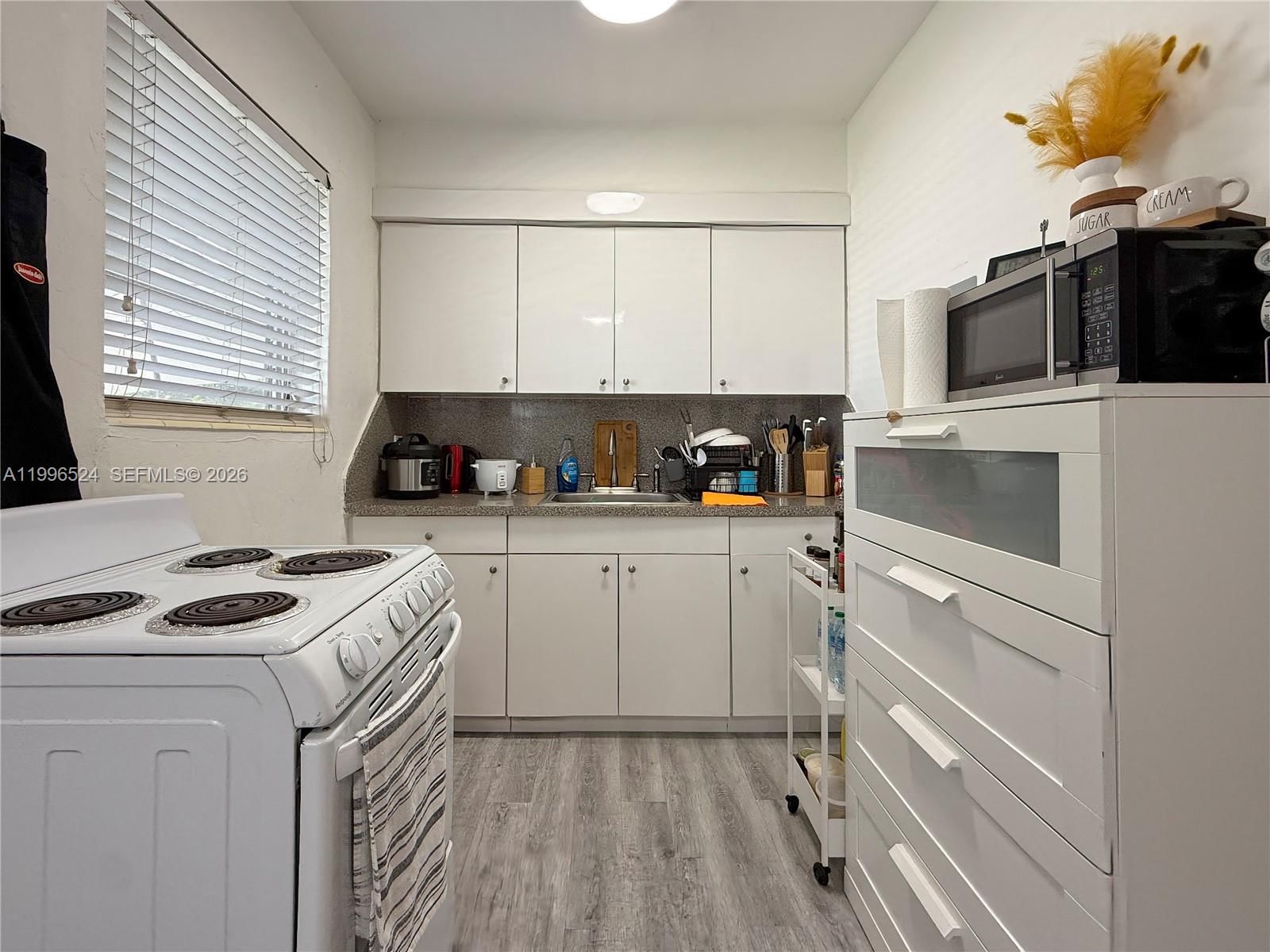 Real estate property located at 3121-3123 25th Ter, Miami-dade, The Pines, Miami, FL