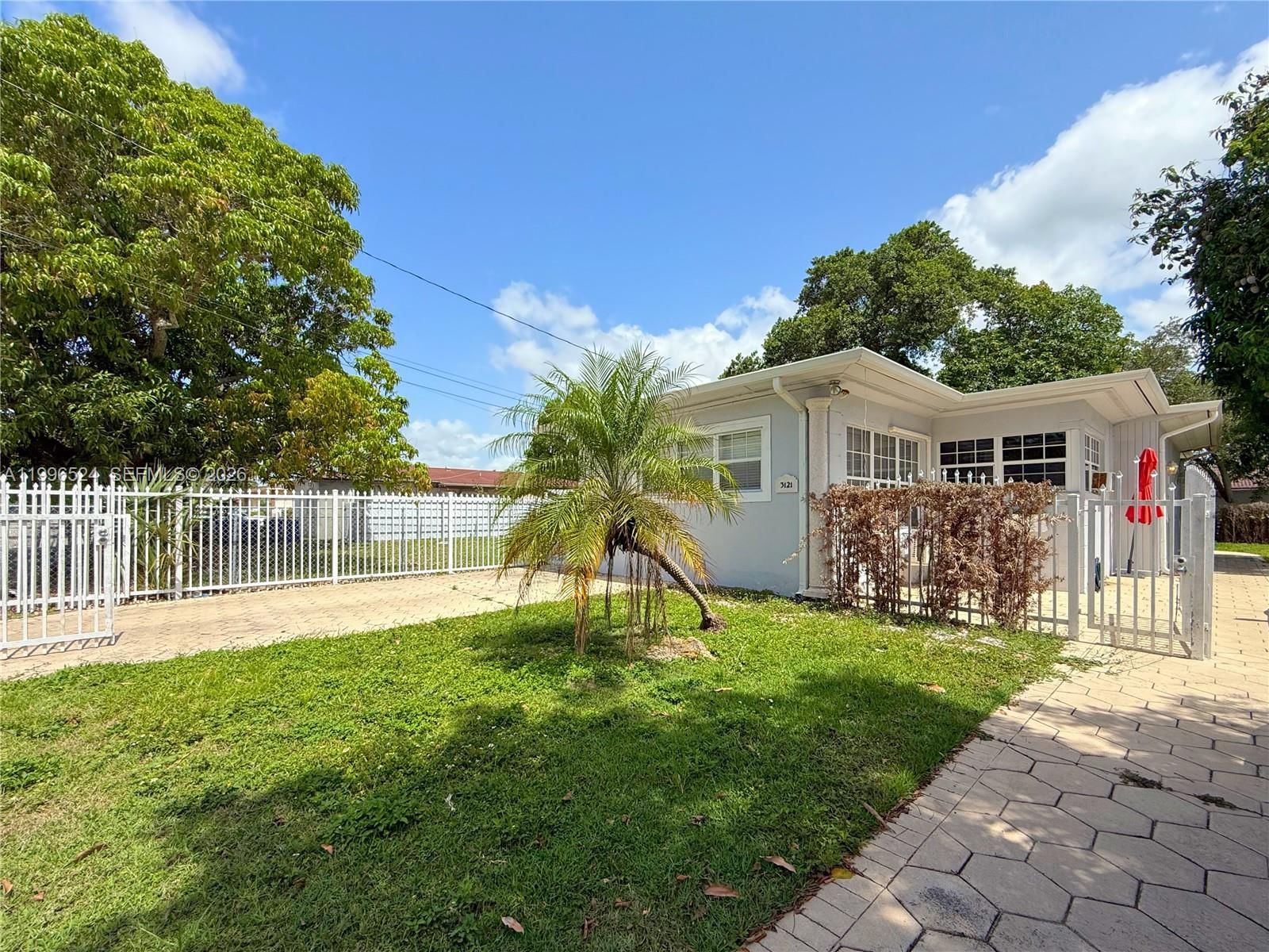 Real estate property located at 3121-3123 25th Ter, Miami-dade, The Pines, Miami, FL