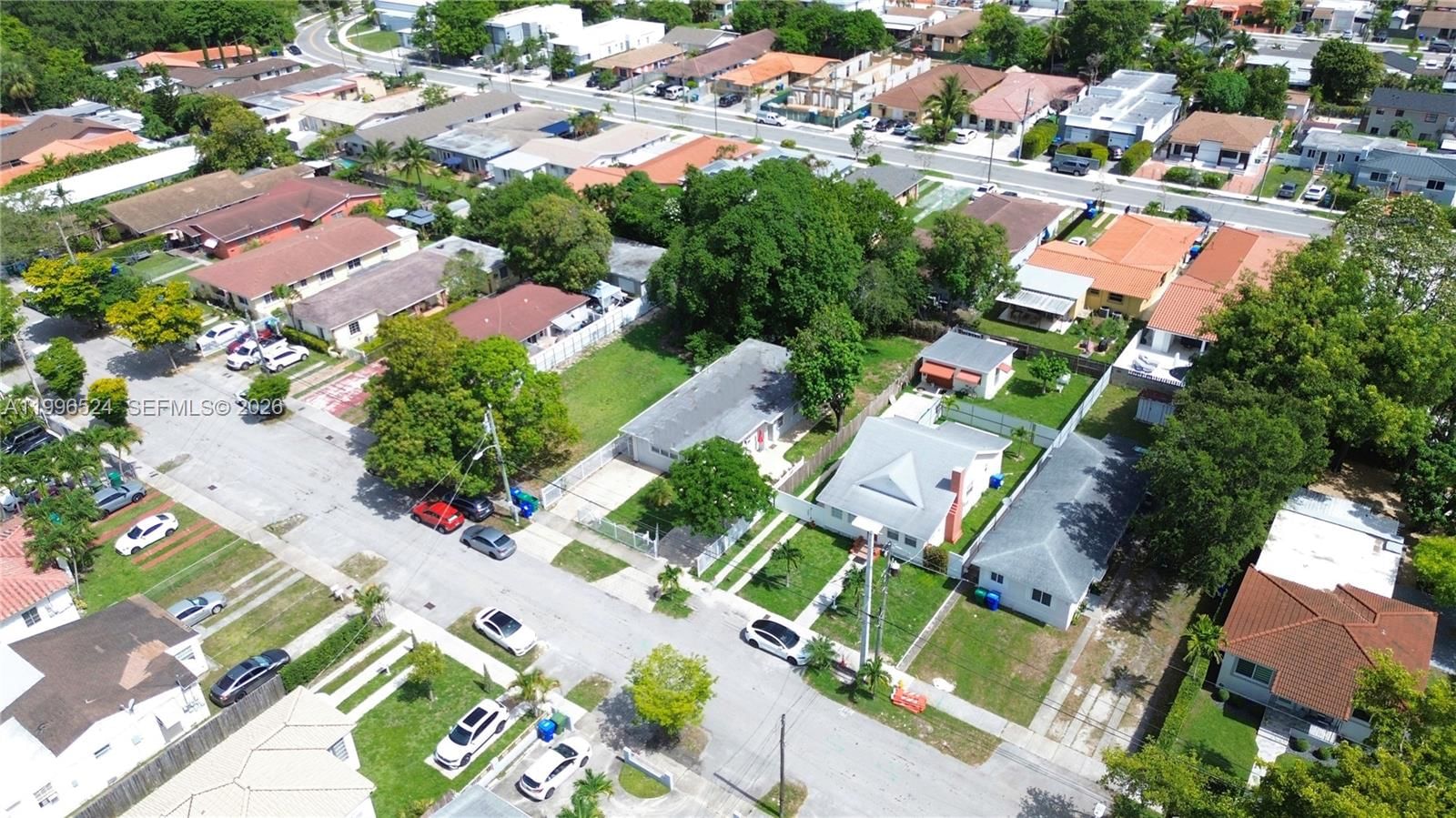 Real estate property located at 3121-3123 25th Ter, Miami-dade, The Pines, Miami, FL