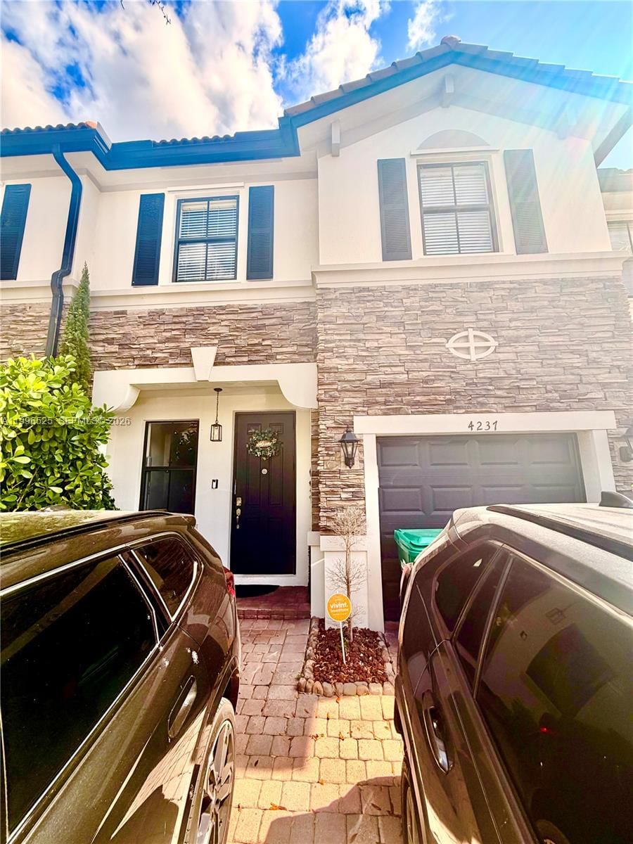 Real estate property located at 4237 164th Path #4237, Miami-dade, Interlaken, Miami, FL