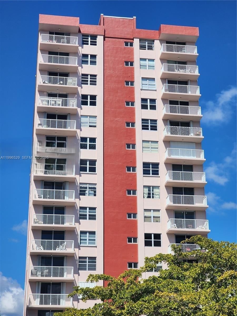 Real estate property located at 3161 Ocean Dr #809, Broward, Clifton Condo, Hallandale Beach, FL