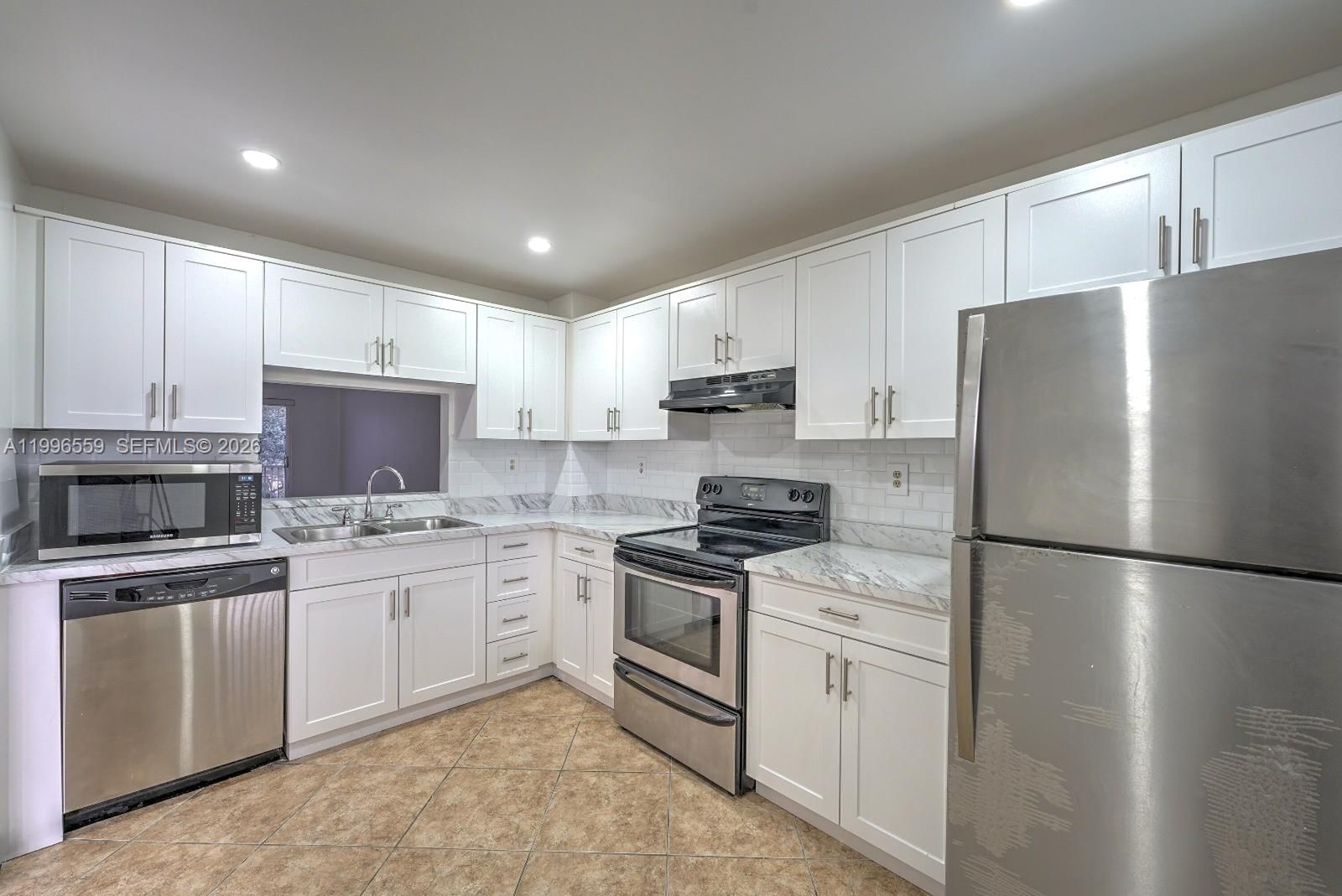 Real estate property located at 1200 87th Ave #410, Broward, Sherwood Square Condomini, Coral Springs, FL