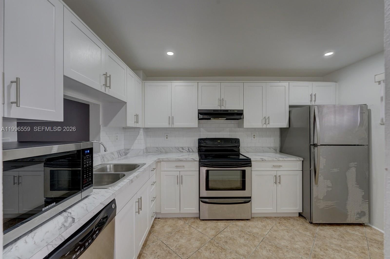 Real estate property located at 1200 87th Ave #410, Broward, Sherwood Square Condomini, Coral Springs, FL