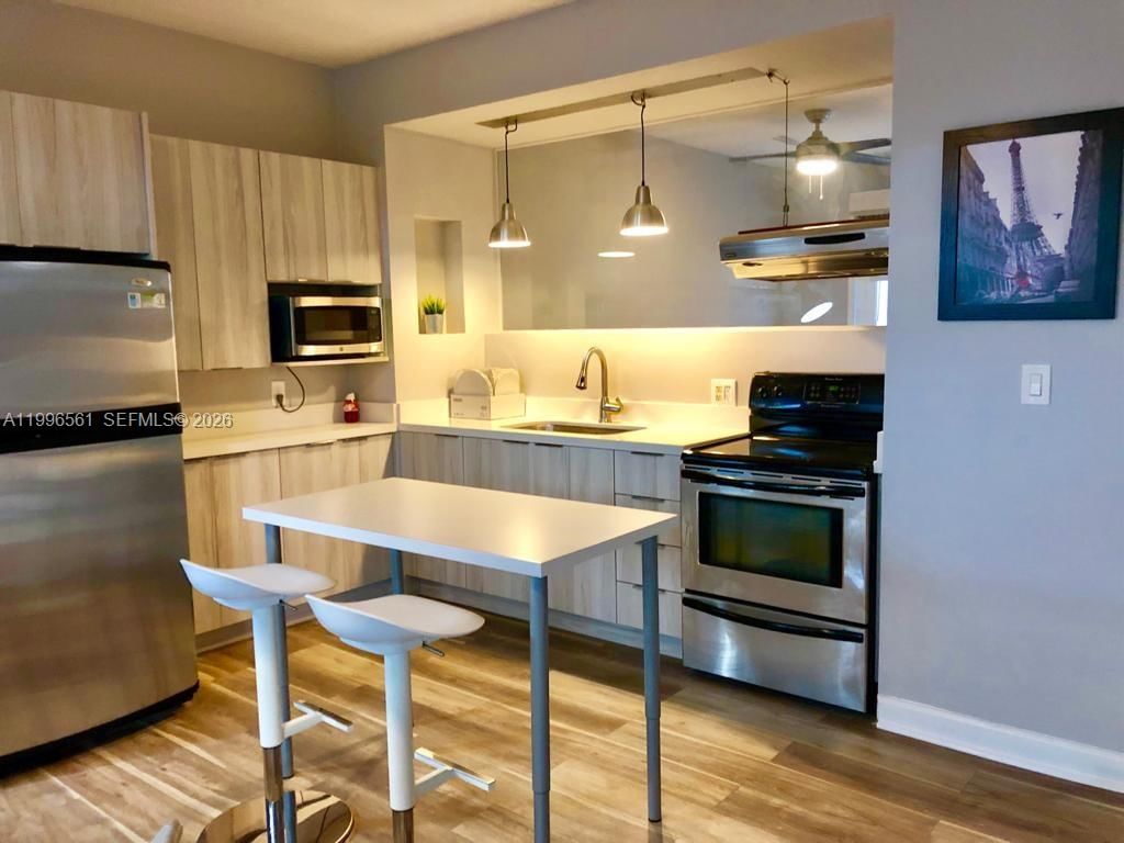 Real estate property located at 1325 Meridian Ave #5, Miami-dade, The Leslie Condo, Miami Beach, FL