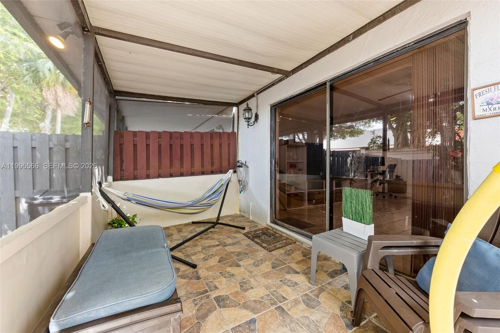 Real estate property located at 10500 3rd St, Broward, Pembroke Pointe Sec One, Pembroke Pines, FL