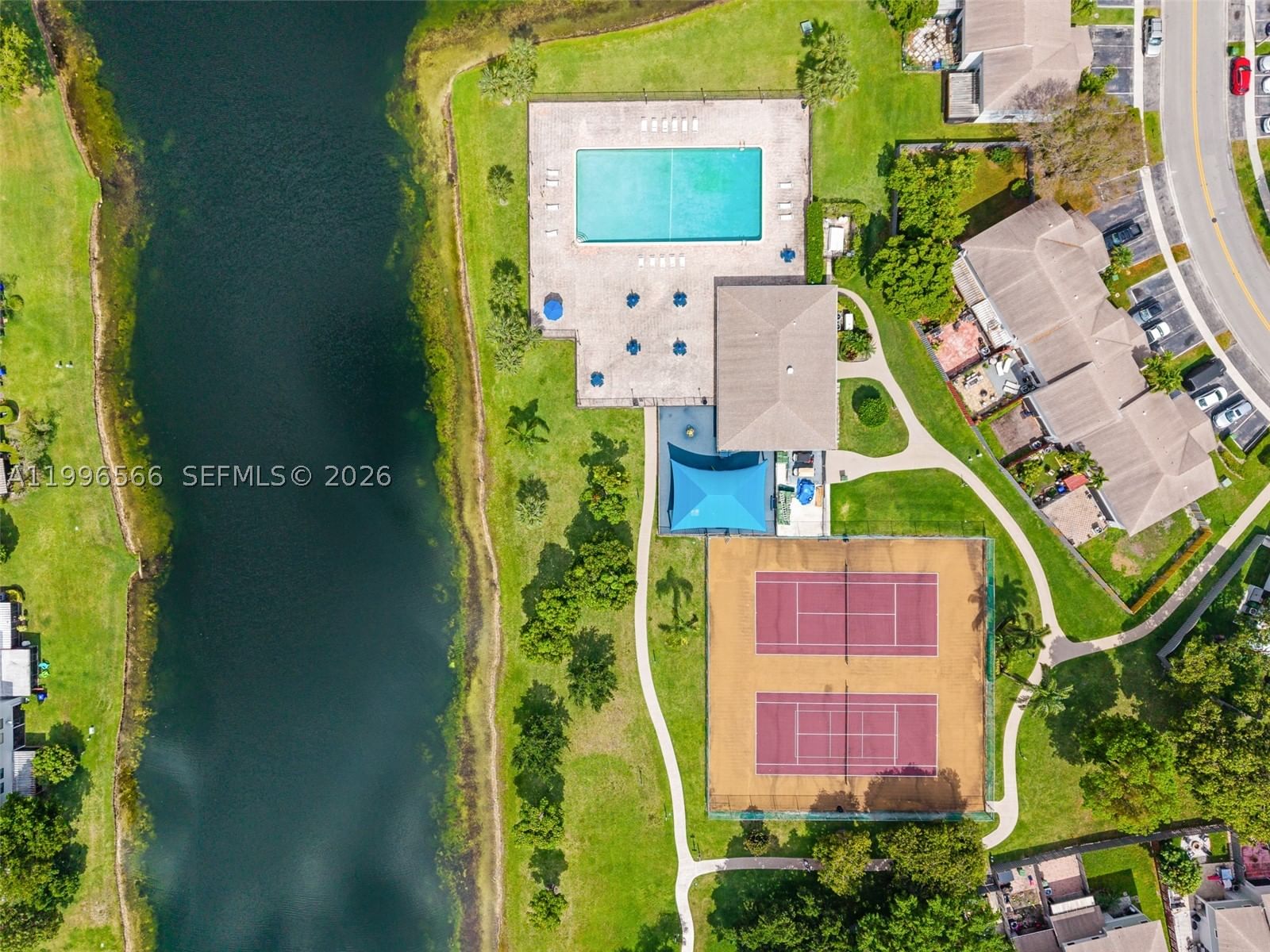 Real estate property located at 10500 3rd St, Broward, Pembroke Pointe Sec One, Pembroke Pines, FL