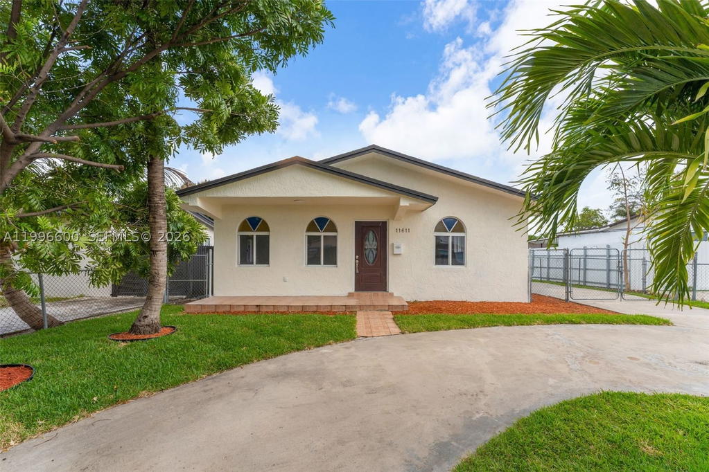 Real estate property located at 11611 184th St, Miami-dade, South Miami Heights Addn, Miami, FL