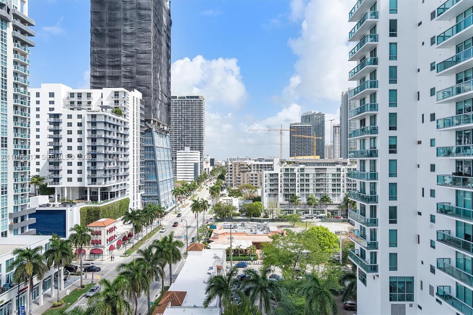 Real estate property located at 350 24th St #1007, Miami-dade, City 24 Condo, Miami, FL