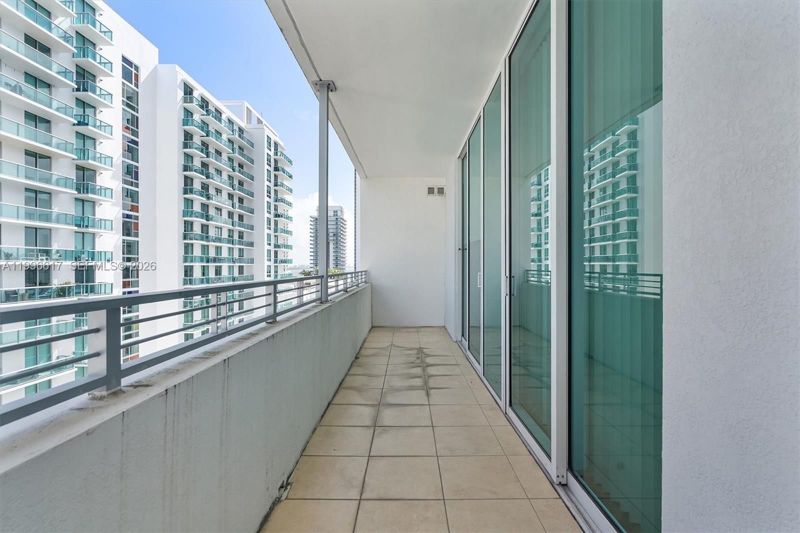 Real estate property located at 350 24th St #1007, Miami-dade, City 24 Condo, Miami, FL