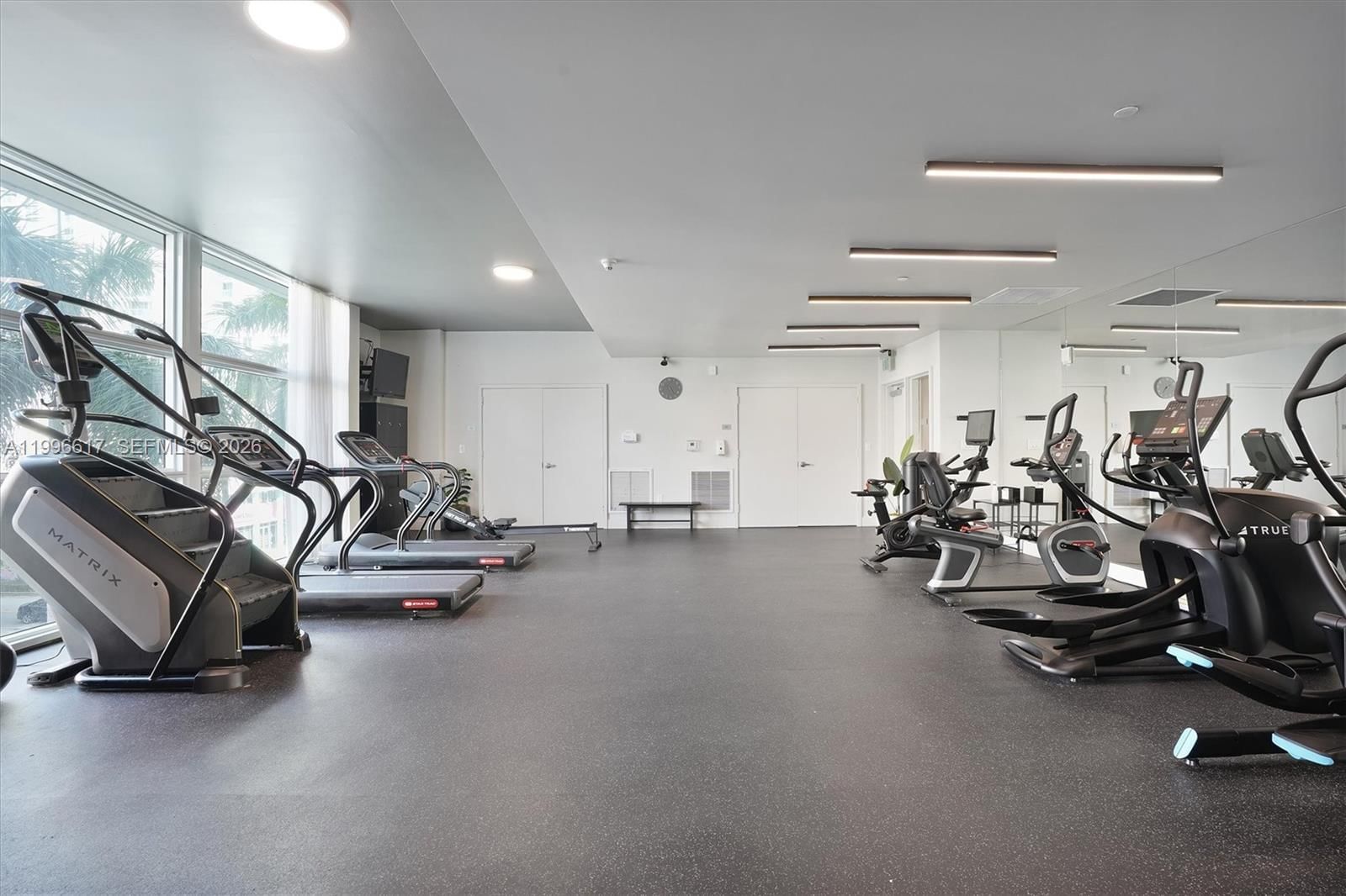 Real estate property located at 350 24th St #1007, Miami-dade, City 24 Condo, Miami, FL