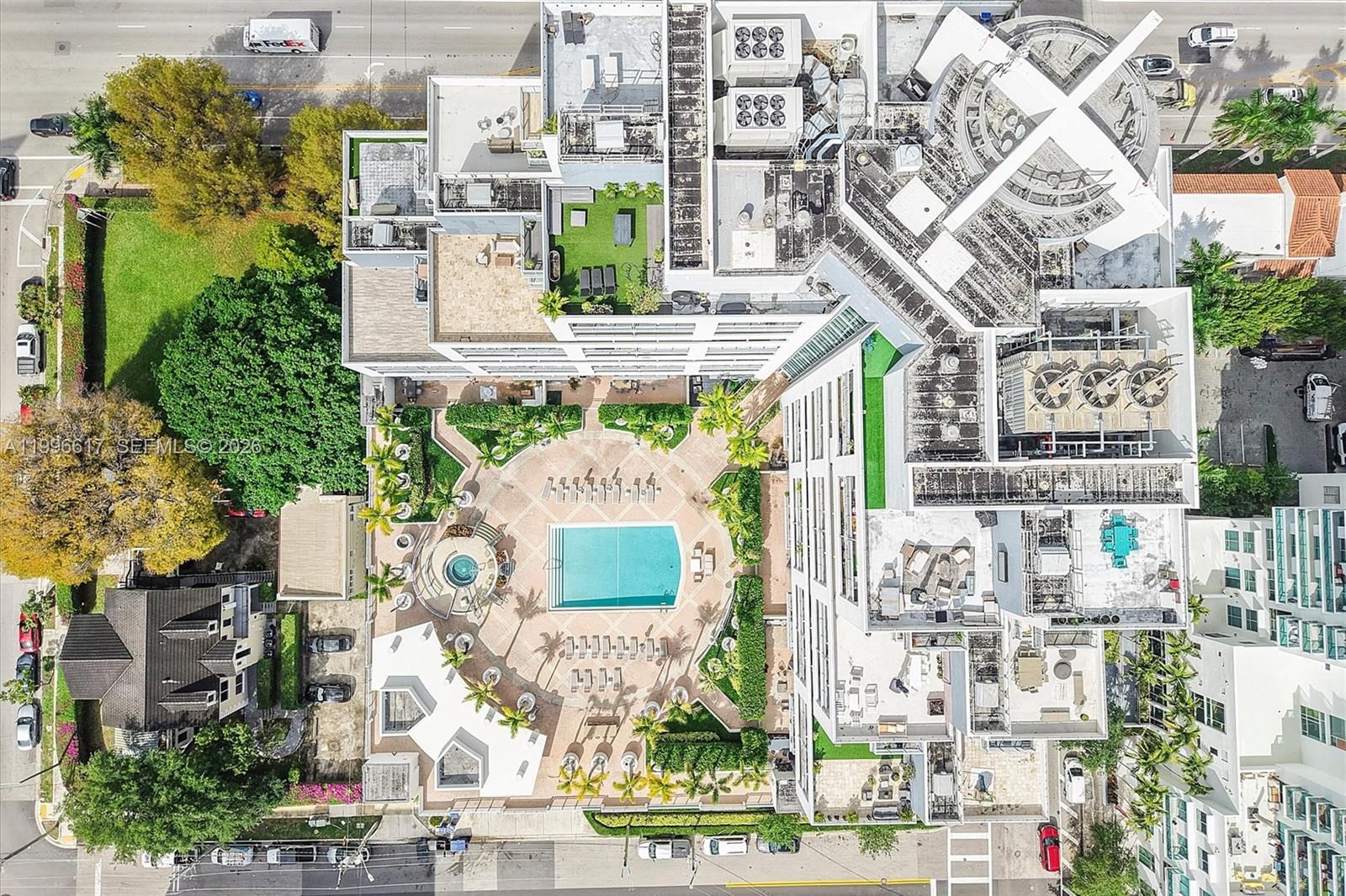 Real estate property located at 350 24th St #1007, Miami-dade, City 24 Condo, Miami, FL