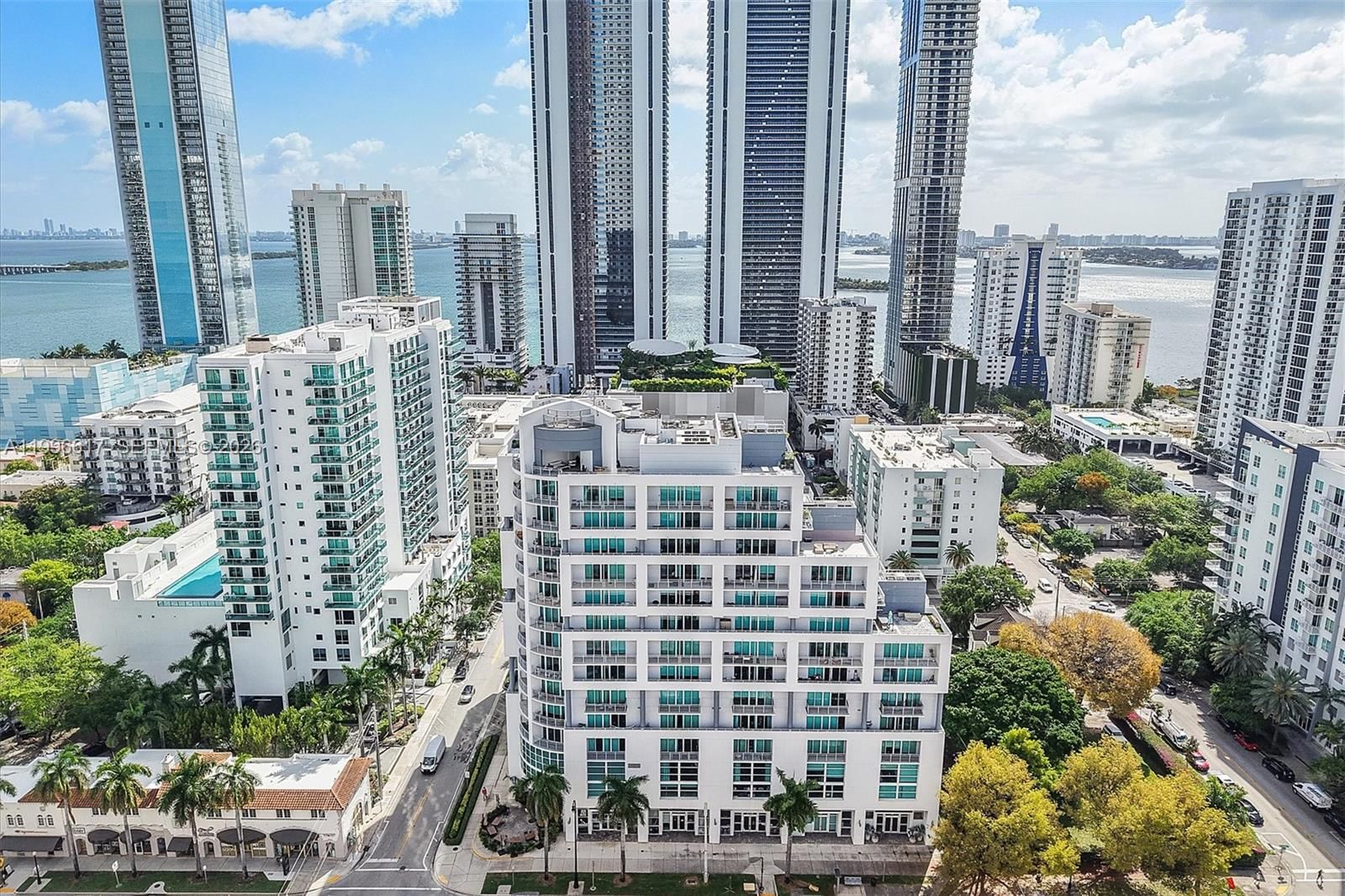 Real estate property located at 350 24th St #1007, Miami-dade, City 24 Condo, Miami, FL