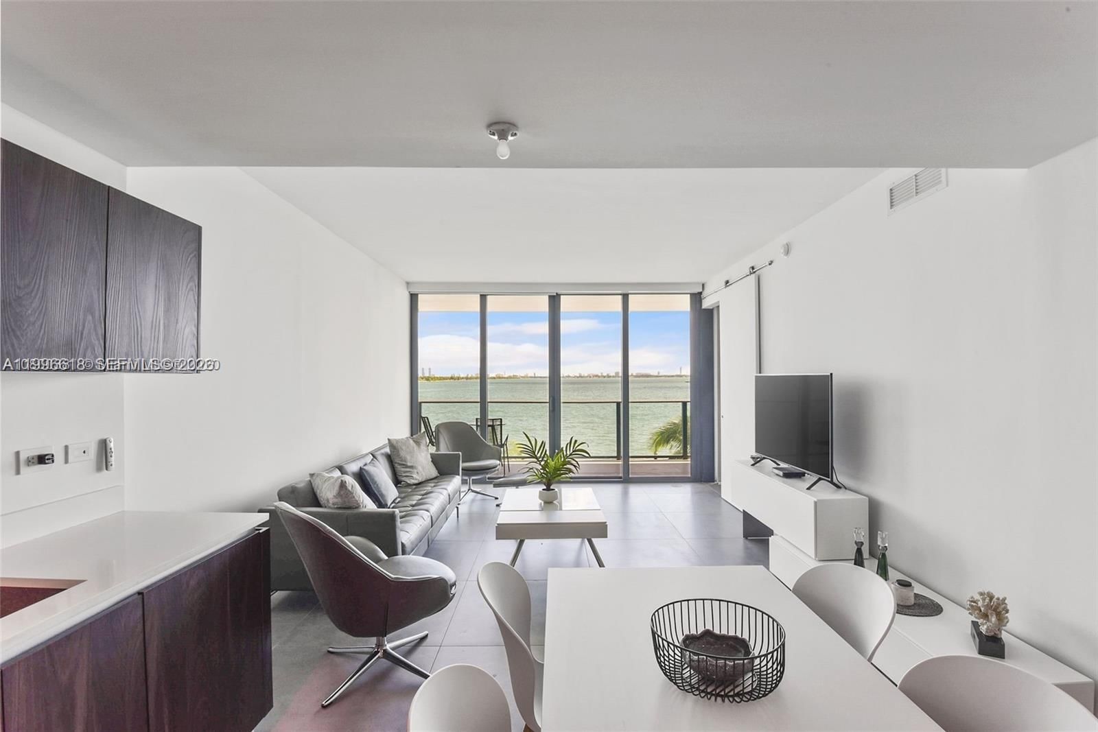 Real estate property located at 3131 7th Ave #305, Miami-dade, One Paraiso Condo, Miami, FL