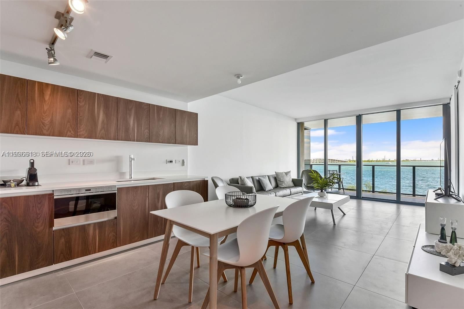 Real estate property located at 3131 7th Ave #305, Miami-dade, One Paraiso Condo, Miami, FL