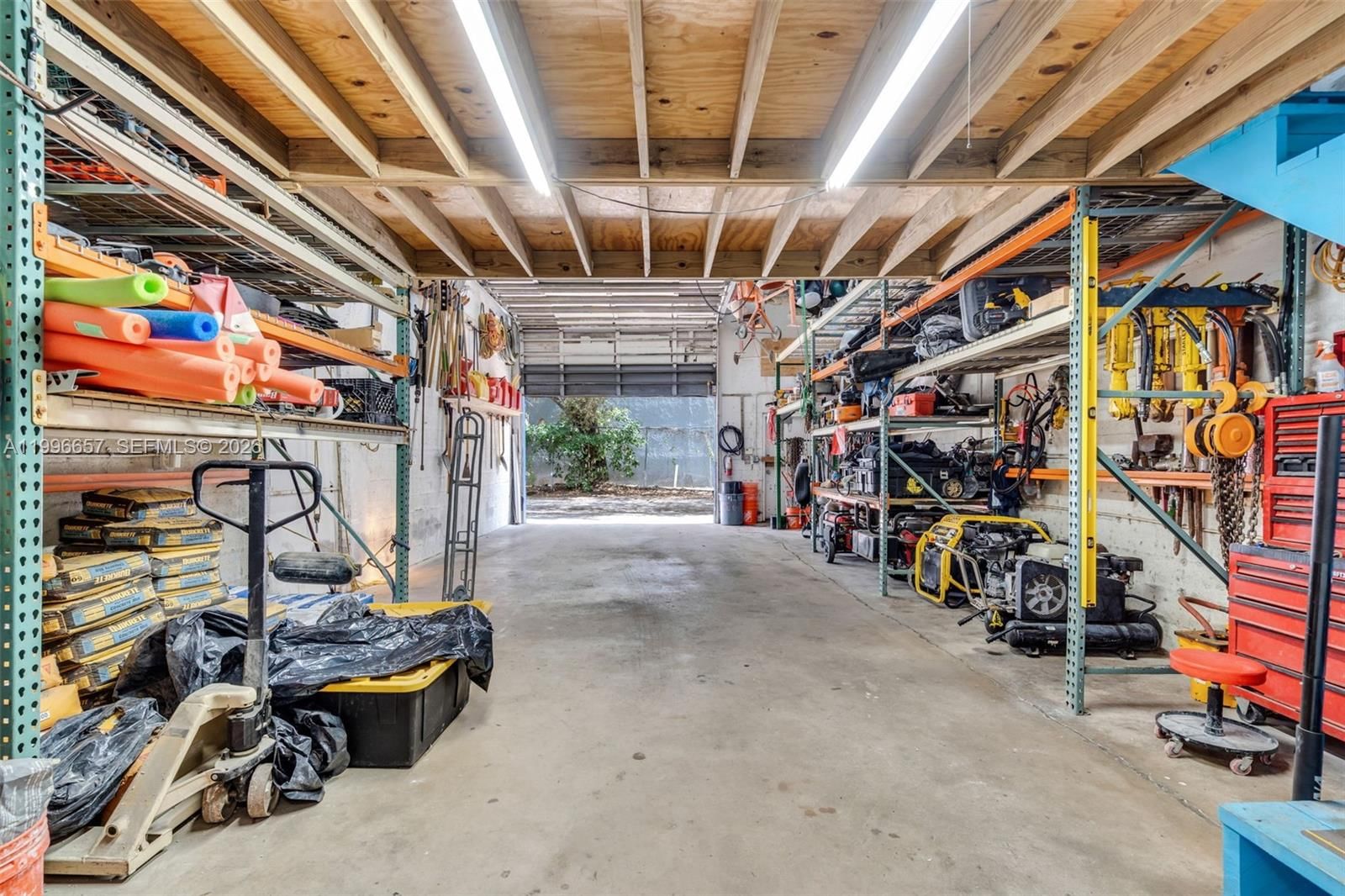 Real estate property located at 3640 16th St, Broward, Lauderhill, Lauderhill, FL