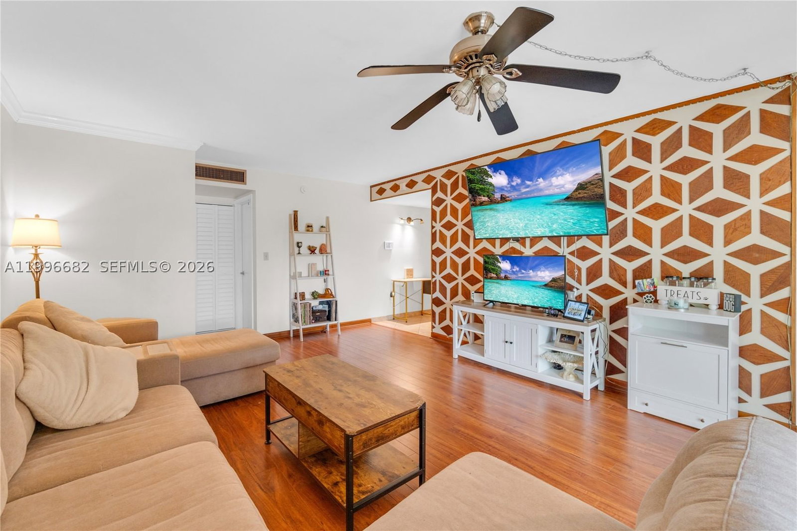 Real estate property located at 6755 Broward Blvd #405, Broward, Plantation Club A Condo, Plantation, FL