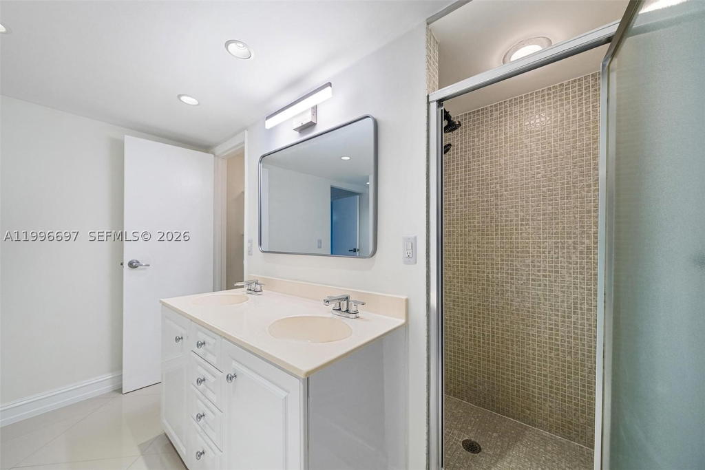 Real estate property located at 1500 Ocean Dr G10, Broward, Allington Towers North Co, Hollywood, FL