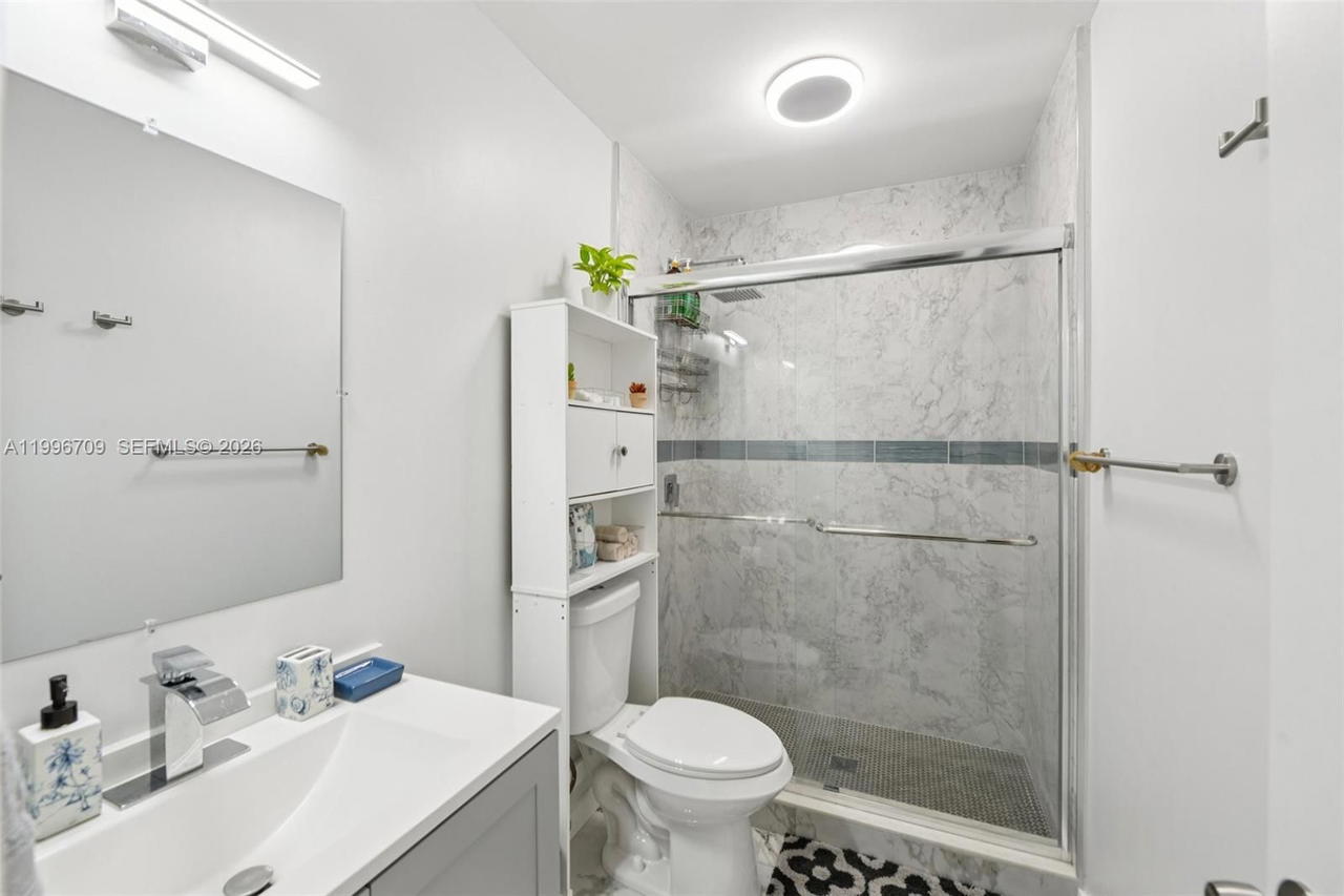 Real estate property located at 2951 195th St, Miami-dade, Leslie Estates Sec 2, Miami Gardens, FL