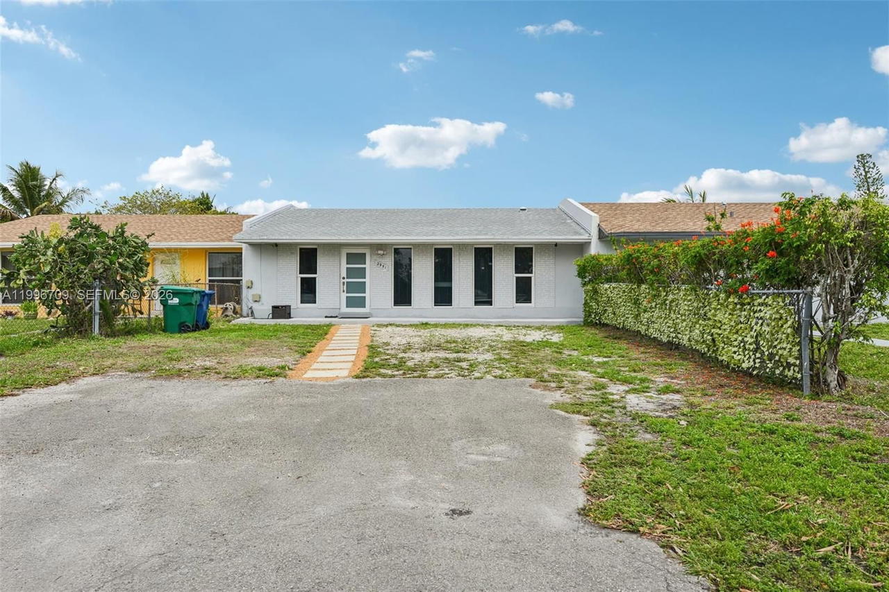 Real estate property located at 2951 195th St, Miami-dade, Leslie Estates Sec 2, Miami Gardens, FL