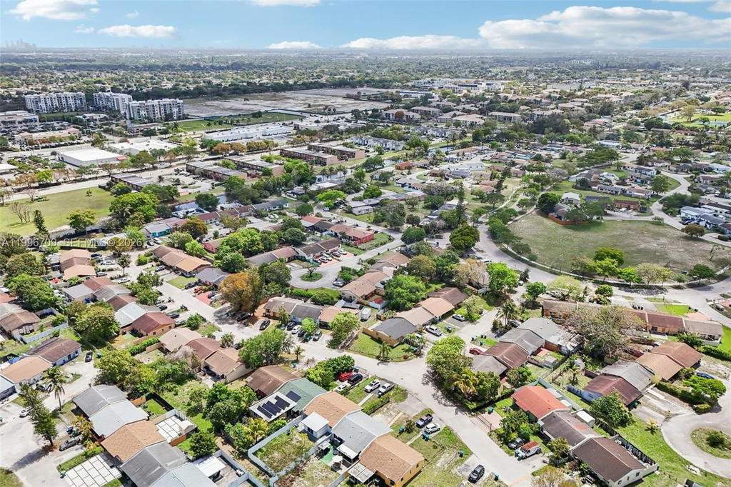 Real estate property located at 2951 195th St, Miami-dade, Leslie Estates Sec 2, Miami Gardens, FL