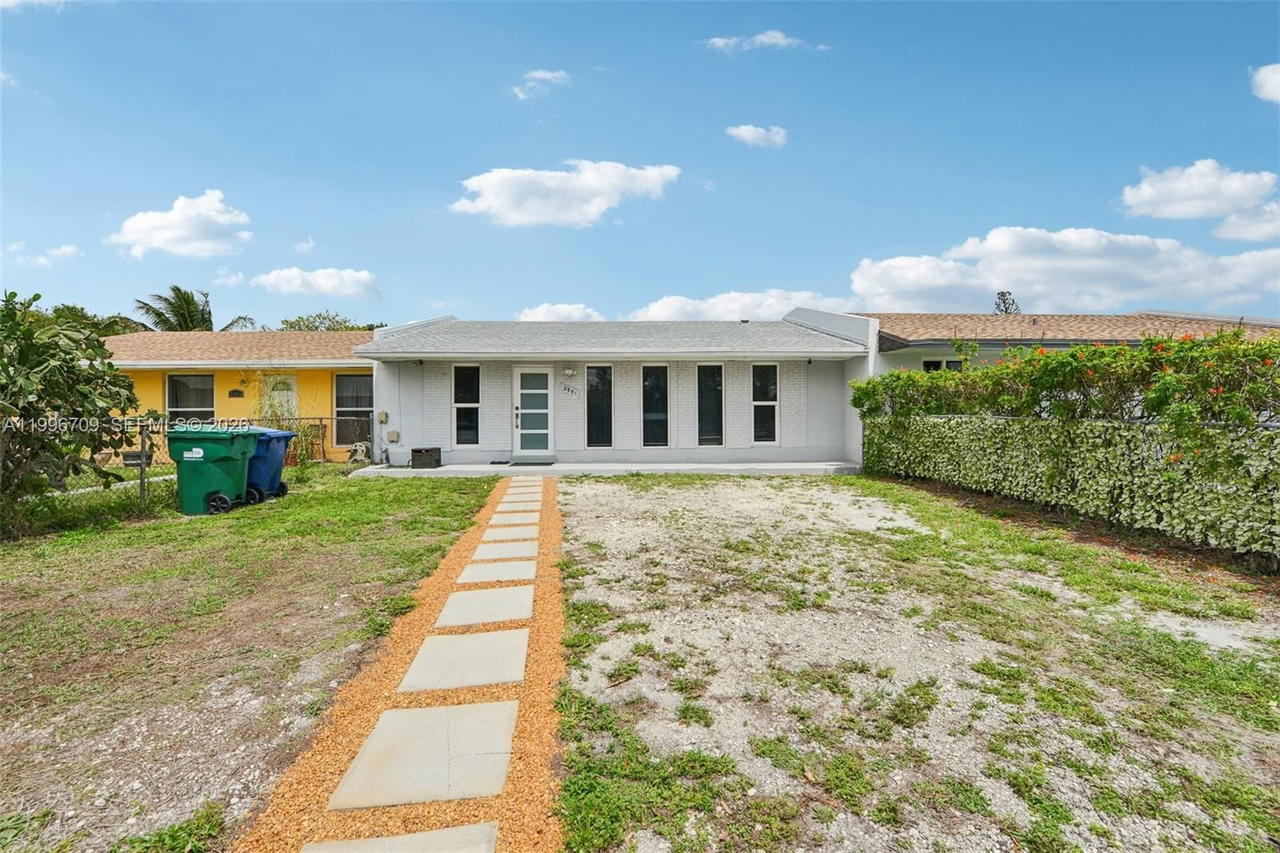 Real estate property located at 2951 195th St, Miami-dade, Leslie Estates Sec 2, Miami Gardens, FL