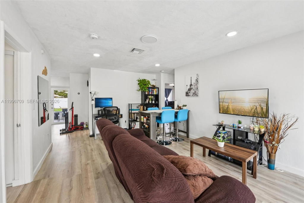 Real estate property located at 2951 195th St, Miami-dade, Leslie Estates Sec 2, Miami Gardens, FL