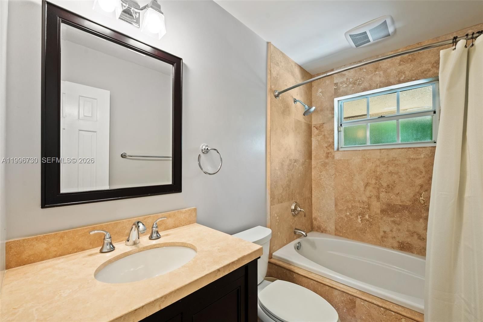 Real estate property located at 3135 Gifford Ln C, Miami-dade, Grove Walk Townhomes Cond, Miami, FL