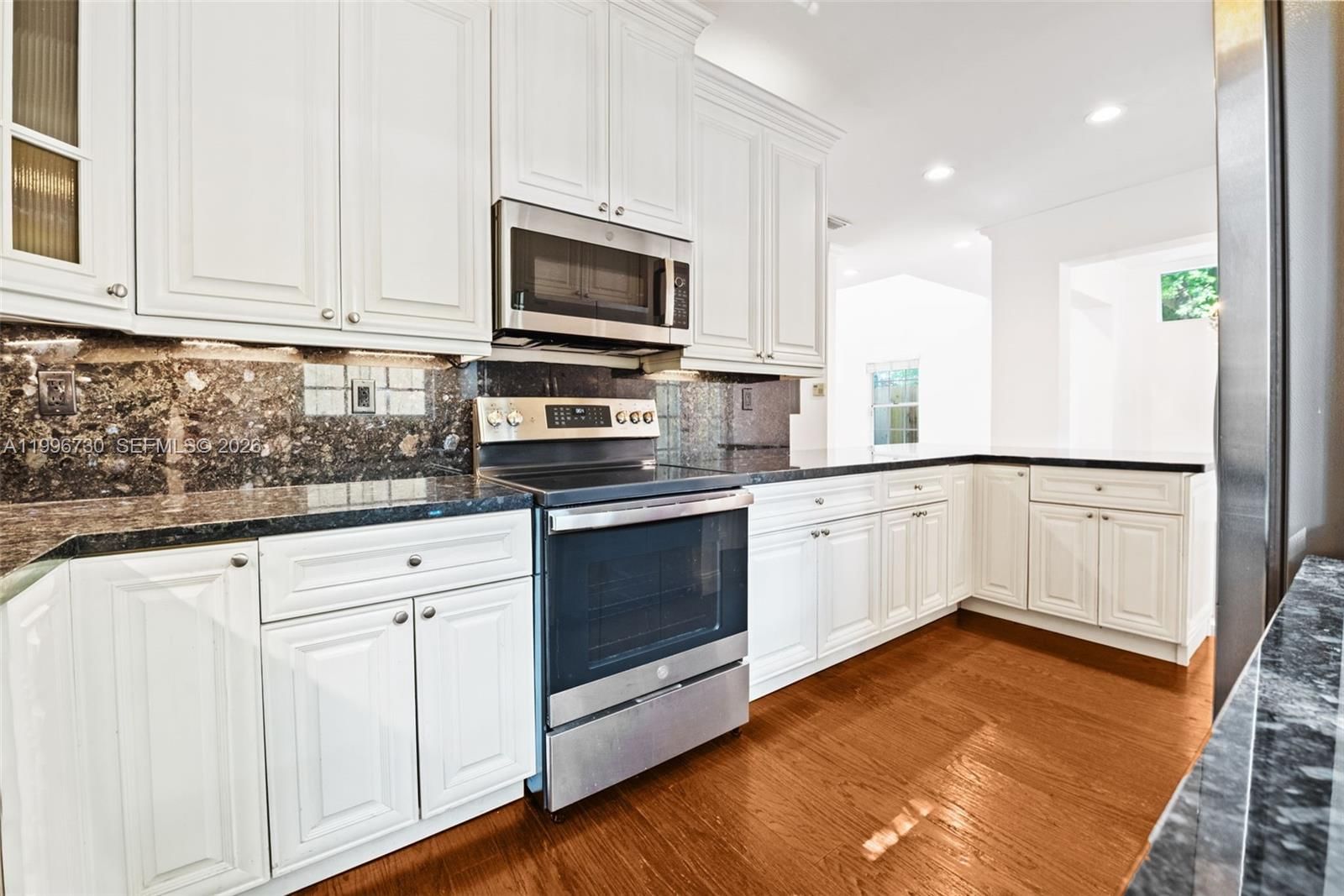 Real estate property located at 3135 Gifford Ln C, Miami-dade, Grove Walk Townhomes Cond, Miami, FL