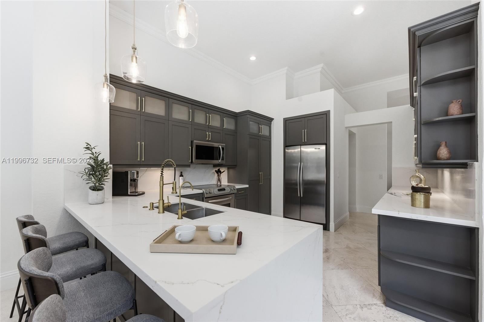 Real estate property located at 1783 Victoria Pointe Cir, Broward, Weston Hills Montclaire, Weston, FL