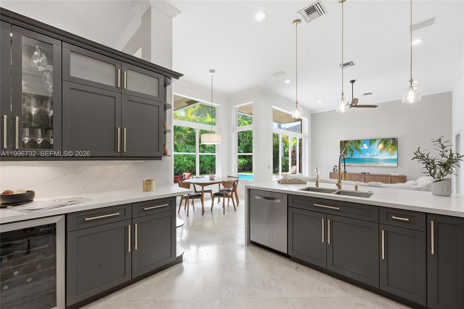 Real estate property located at 1783 Victoria Pointe Cir, Broward, Weston Hills Montclaire, Weston, FL