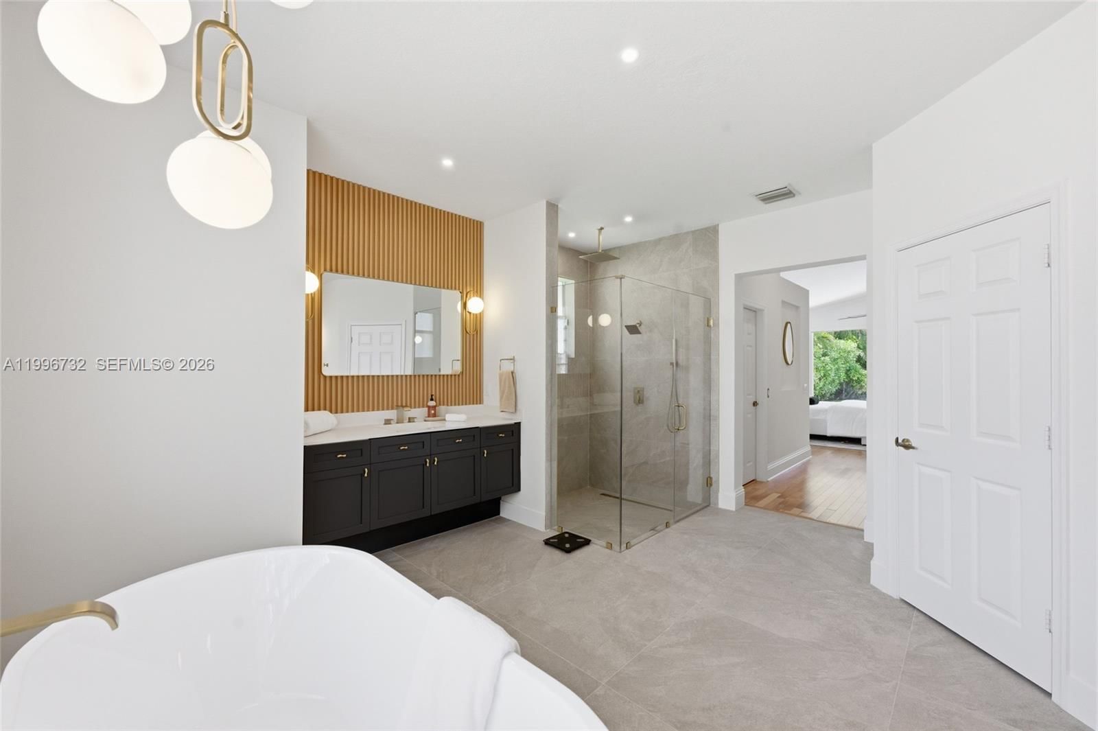 Real estate property located at 1783 Victoria Pointe Cir, Broward, Weston Hills Montclaire, Weston, FL