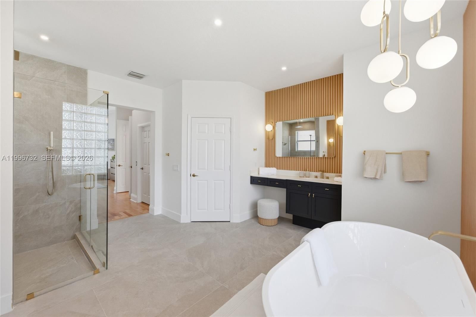 Real estate property located at 1783 Victoria Pointe Cir, Broward, Weston Hills Montclaire, Weston, FL