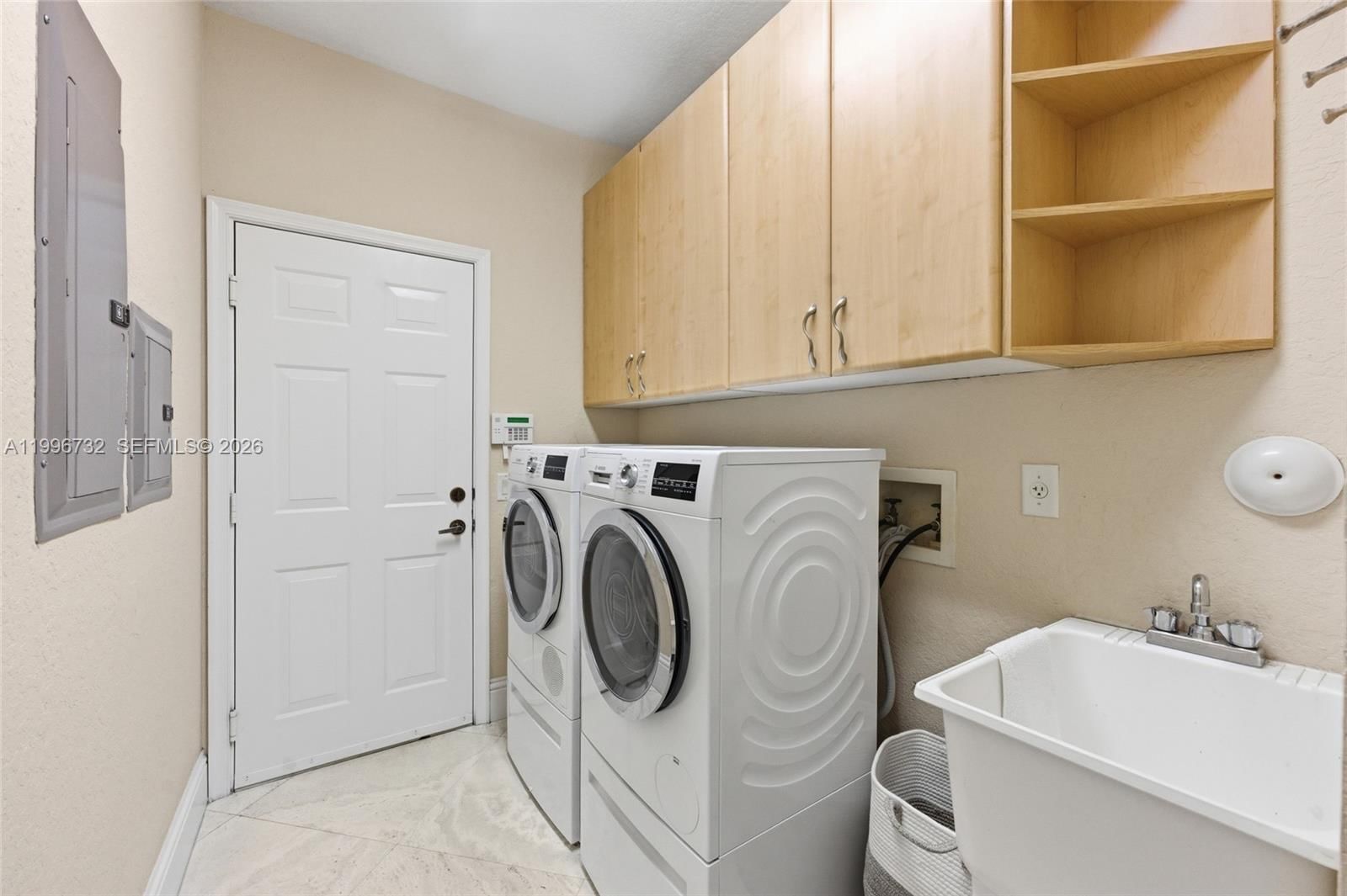 Real estate property located at 1783 Victoria Pointe Cir, Broward, Weston Hills Montclaire, Weston, FL