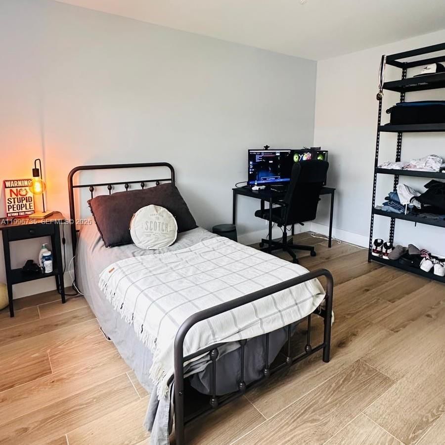 Real estate property located at 223 Lakeview Dr #204, Broward, Racquet Club Apartments A, Weston, FL