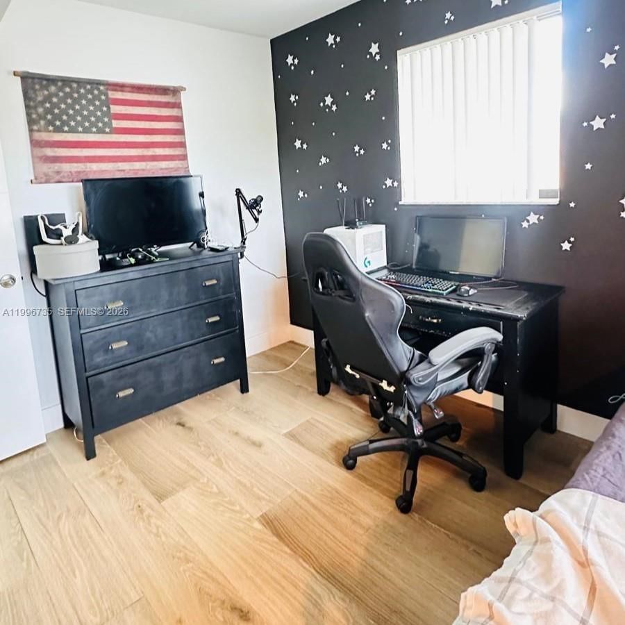 Real estate property located at 223 Lakeview Dr #204, Broward, Racquet Club Apartments A, Weston, FL