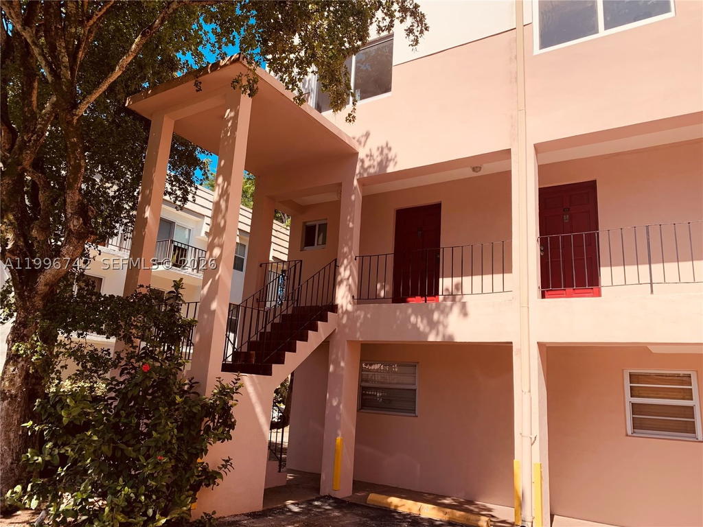 Real estate property located at 1110 Salzedo St #2C, Miami-dade, Salzedo Manor Condo, Coral Gables, FL