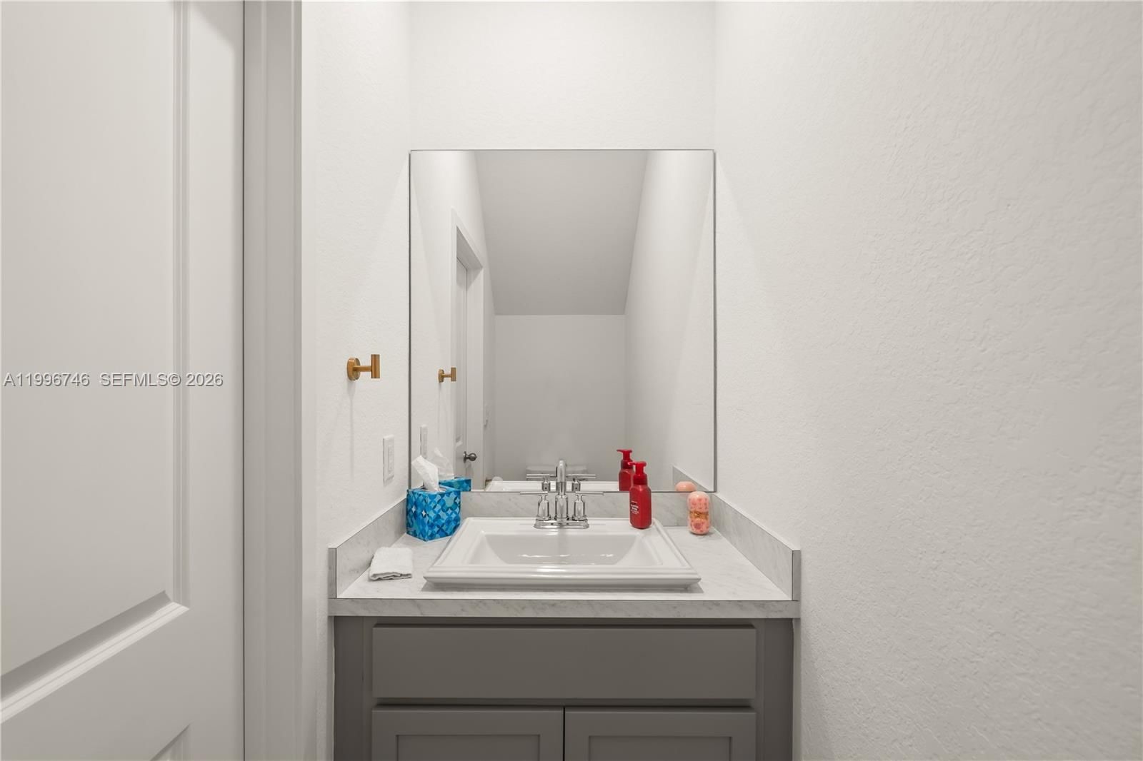 Real estate property located at 848 3rd Ter, Broward, Highland Oaks, Pompano Beach, FL