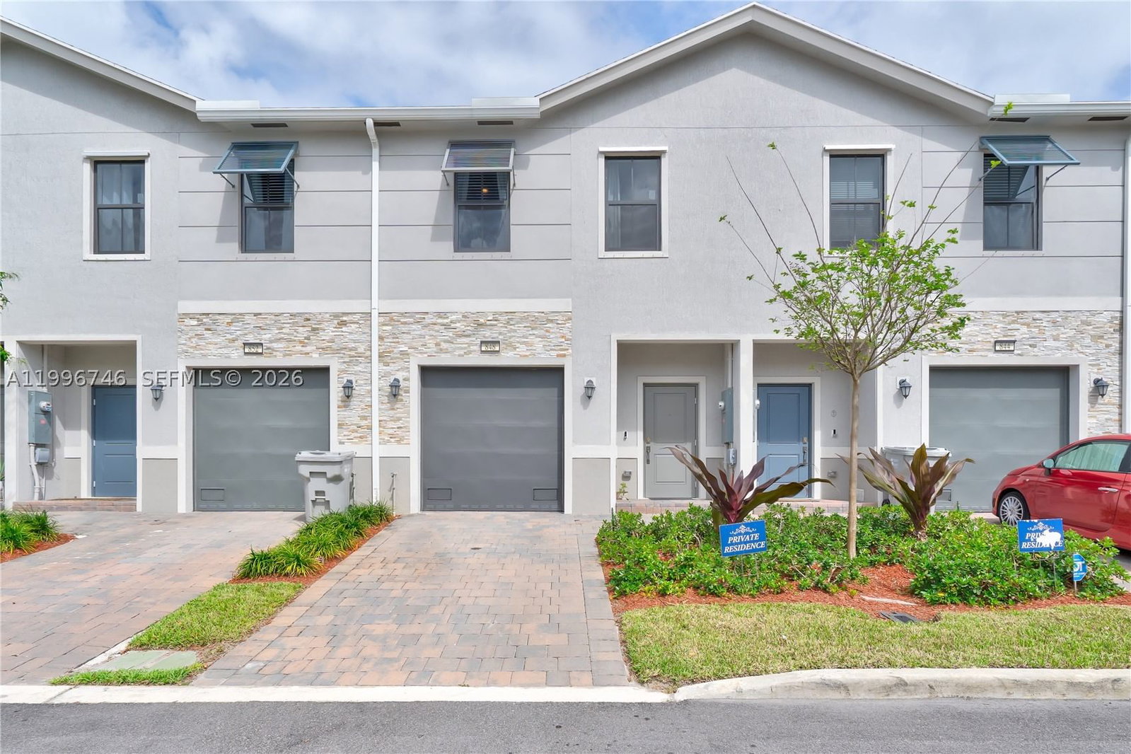 Real estate property located at 848 3rd Ter, Broward, Highland Oaks, Pompano Beach, FL