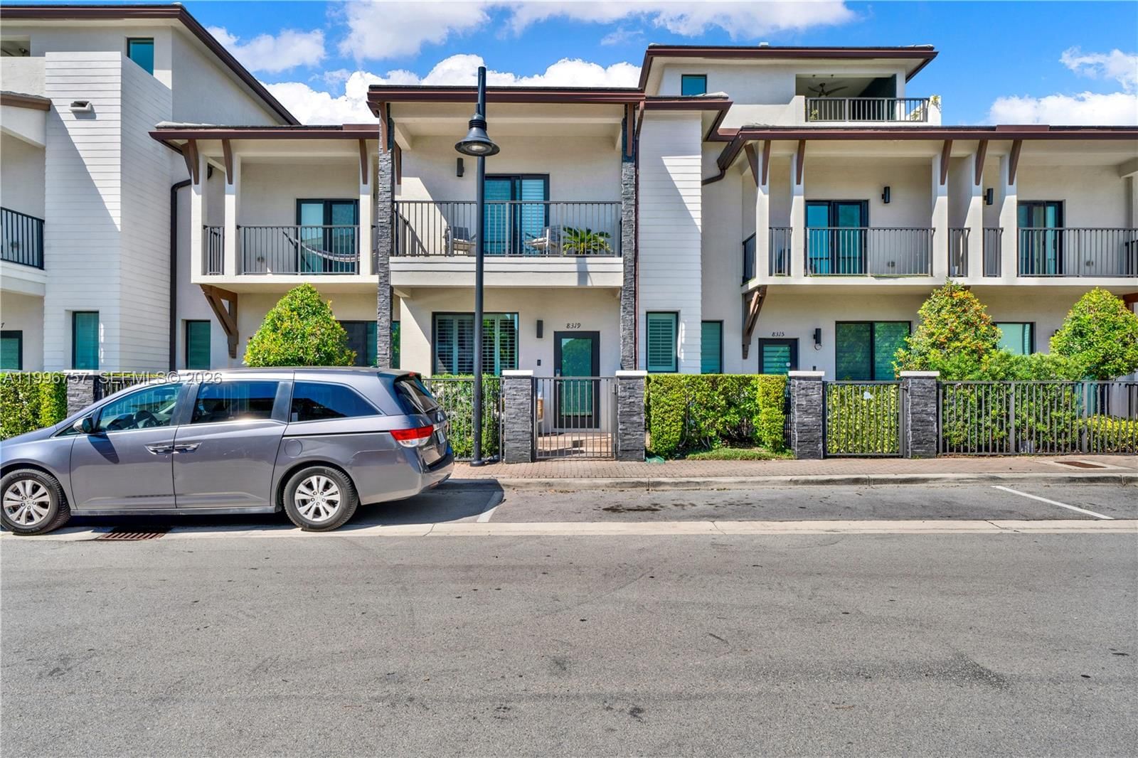 Real estate property located at 8319 49th St, Miami-dade, Downtown Doral South Phas, Doral, FL