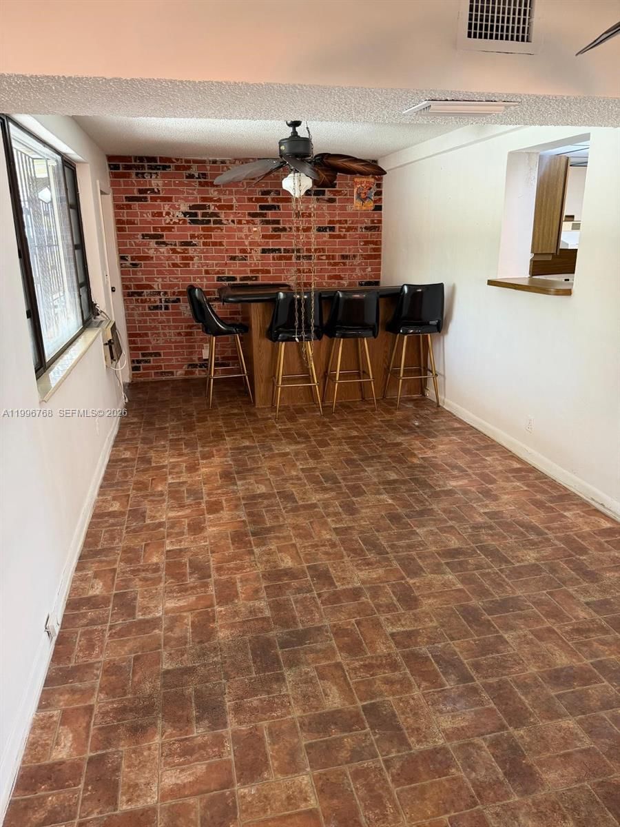 Real estate property located at 1185 32nd St, Miami-dade, Sel-clar Manors, Hialeah, FL