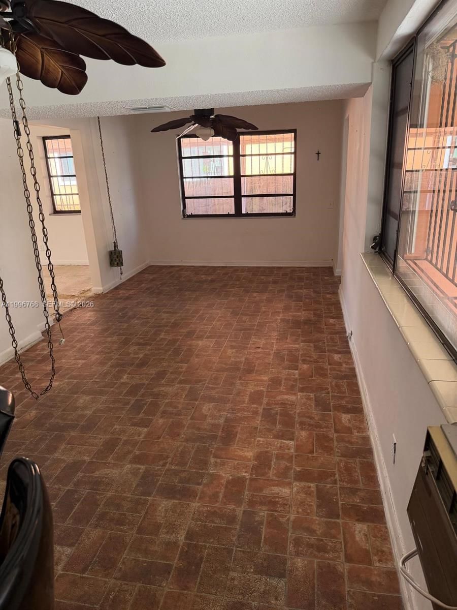 Real estate property located at 1185 32nd St, Miami-dade, Sel-clar Manors, Hialeah, FL