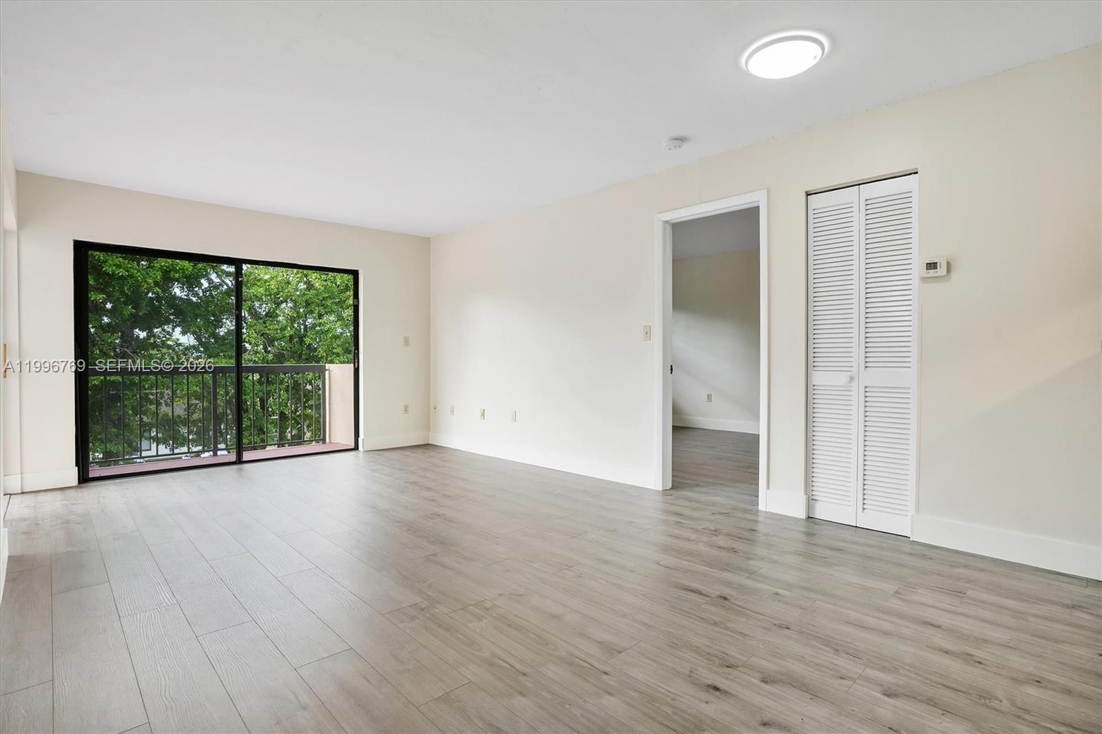 Real estate property located at 995 84th Ave #309, Miami-dade, Westchester Point Condo, Miami, FL