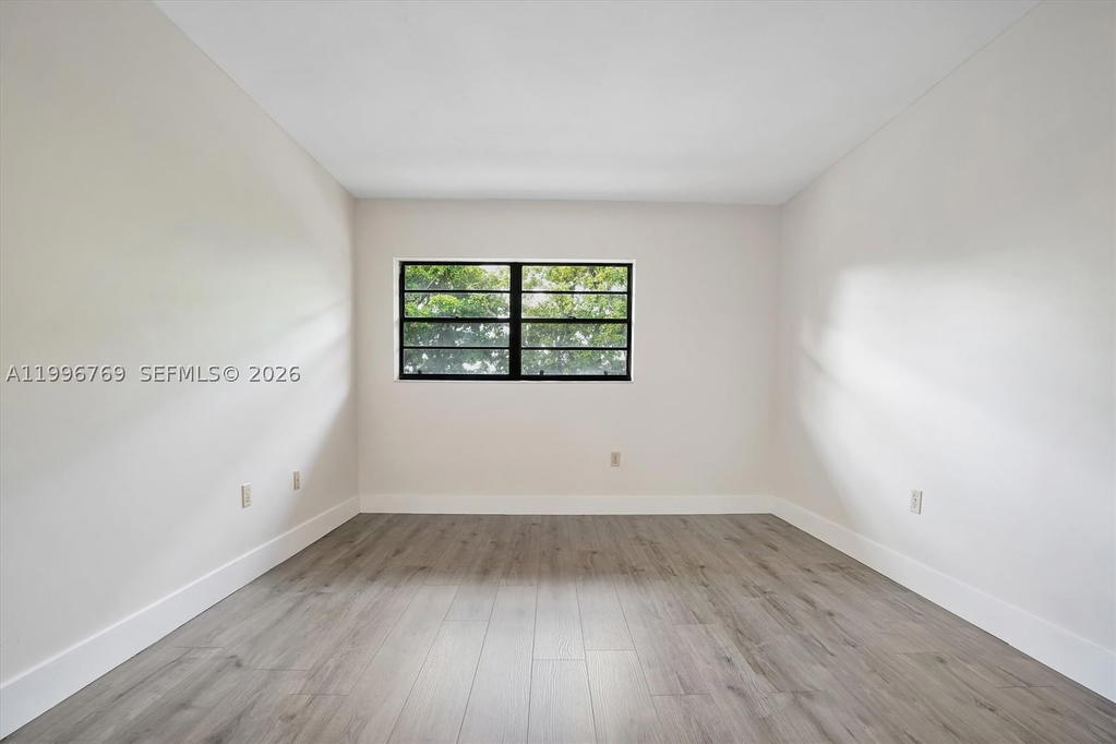 Real estate property located at 995 84th Ave #309, Miami-dade, Westchester Point Condo, Miami, FL